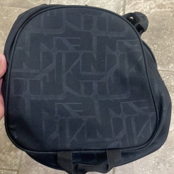 Nike Brasilia Training Medium Duffle Bag - Picture 4 of 14